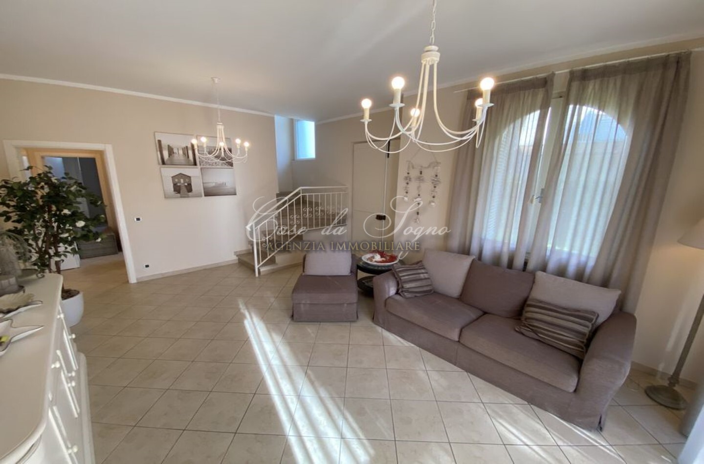 622 - cover Villa luce