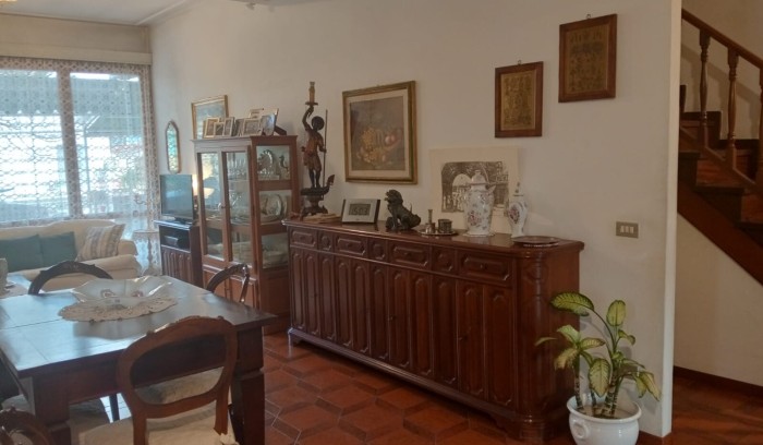 Riferimento L550 - Appartamento in Vendita a Lido Di Camaiore