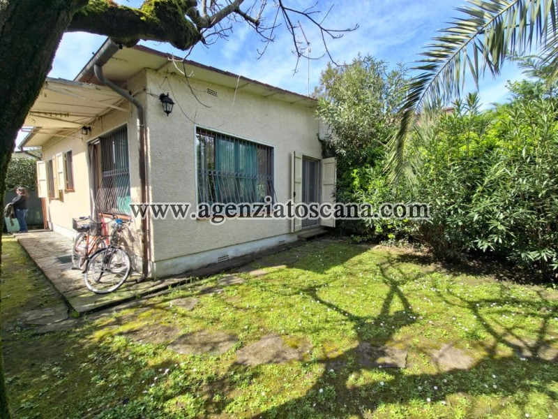 Villetta in vendita, Forte Dei Marmi - Centrale -  0