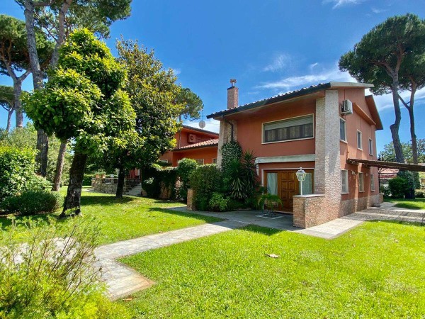 Villa Singola in affitto, Forte dei Marmi, Vittoria Apuana 