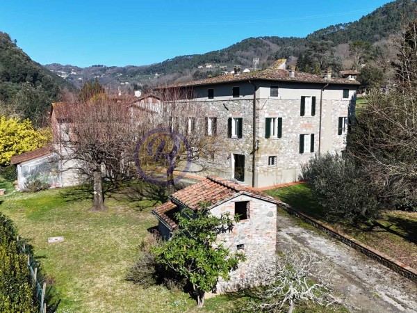 Riferimento LUSMF170 - Villa Singola in Vendita a San Martino In Freddana