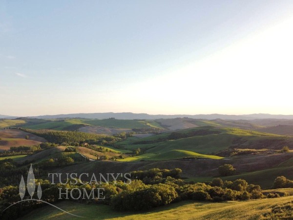Reference V556 - Semi-detached House for Sale in Castelmuzio