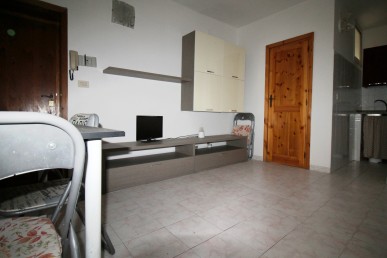 Monolocale al primo piano