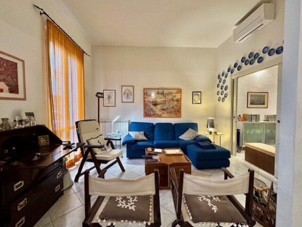 Viareggina in vendita, Viareggio 