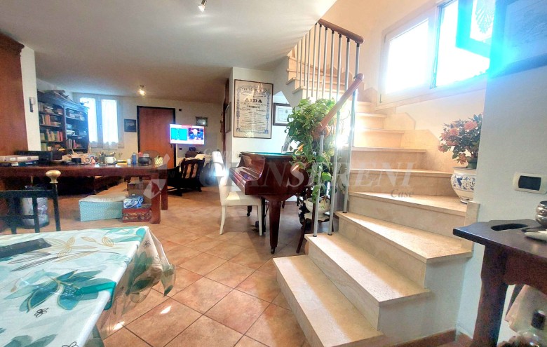 Agenzia Giansereni - 