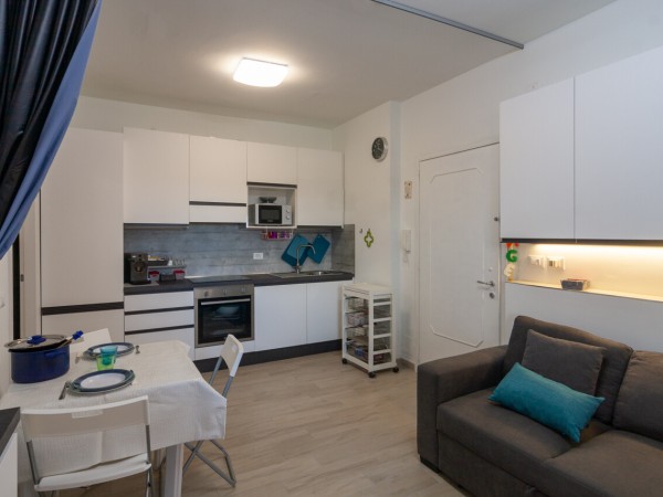 Trilocale vicino al mare ristr