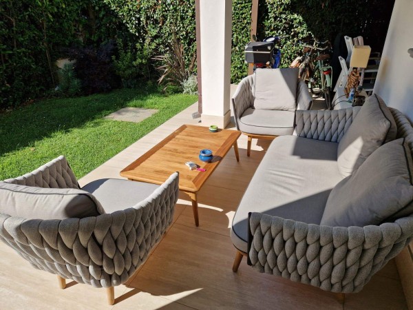 Riferimento V007 - Villa Bifamiliare in Vendita a Forte Dei Marmi