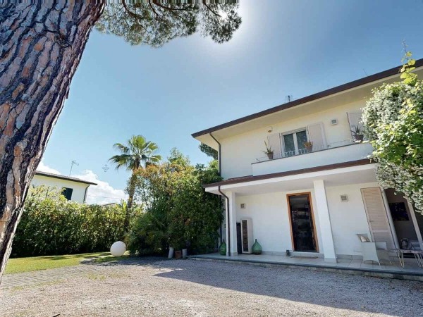 Villa Bifamiliare in affitto, Forte dei Marmi, Caranna 