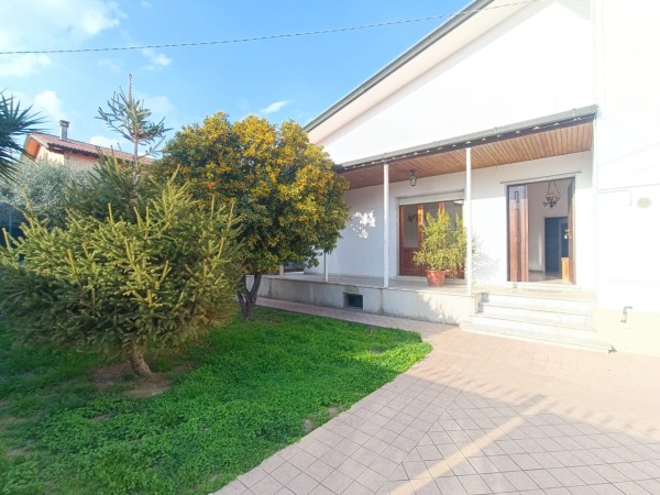 Casa indipendete con giardino