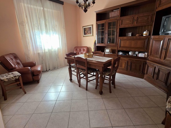 Casa Semindipendente con 1.000