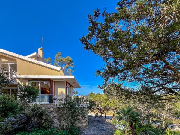 Riferimento V484 - Villa Di Pregio in Vendita a Golfo Aranci