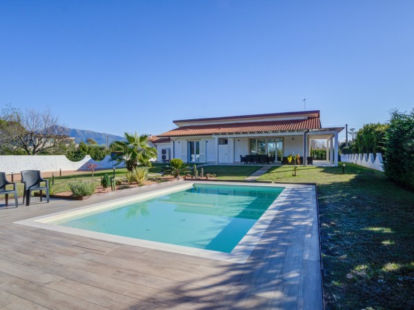 >Foto Anteprima WA 15586 - Villa Singola in Vendita a Vicinanze  Marina