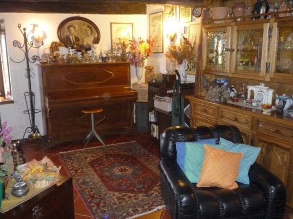 Riferimento SV123 - country house in Buying And Selling in Camaiore - Montebello