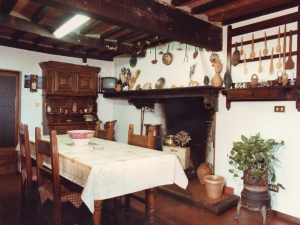 Riferimento SV123 - country house in Buying And Selling in Camaiore - Montebello