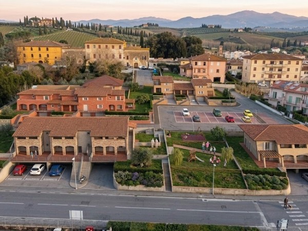 Riferimento 950 - Complesso per Vendita in Capannoli