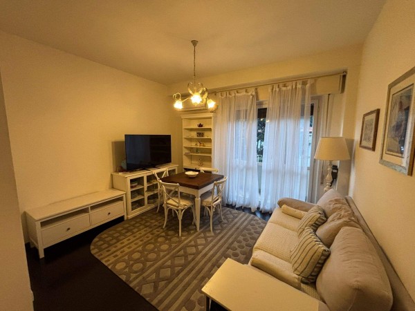 Appartamento in affitto, Forte dei Marmi, Vittoria Apuana 