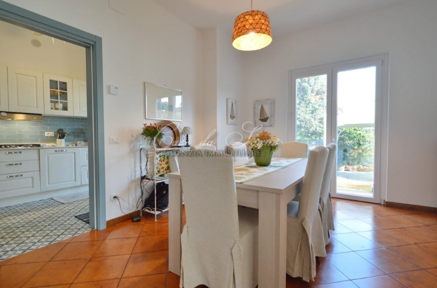 625 - cover Villa floreal