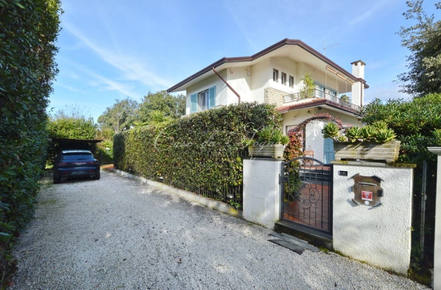 625 - cover Villa floreal