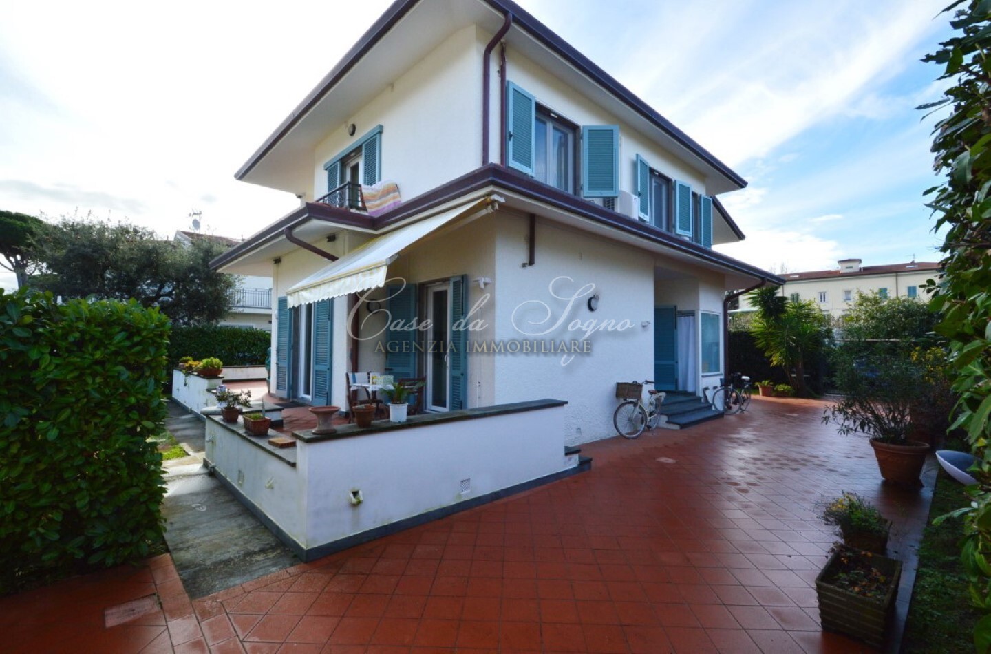 625 - cover Villa floreal