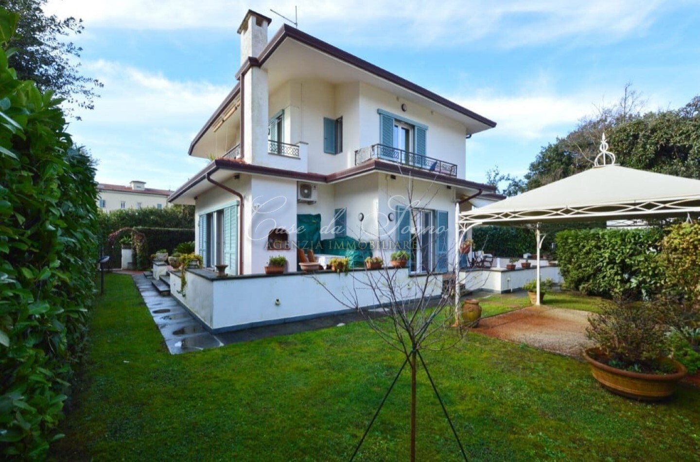 625 - cover Villa floreal