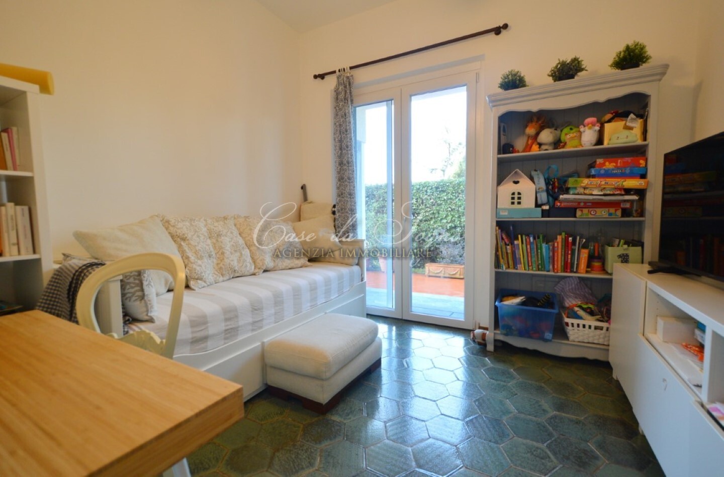 625 - cover Villa floreal