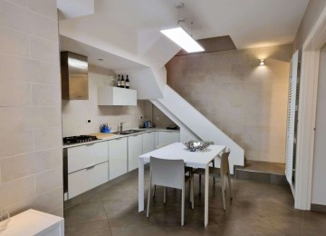 Marina Di Massa - Vendesi Vill