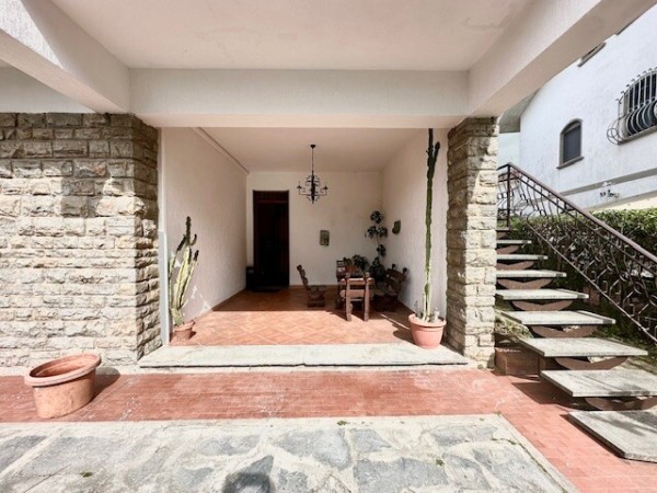 Villa Singola in vendita, Viareggio 