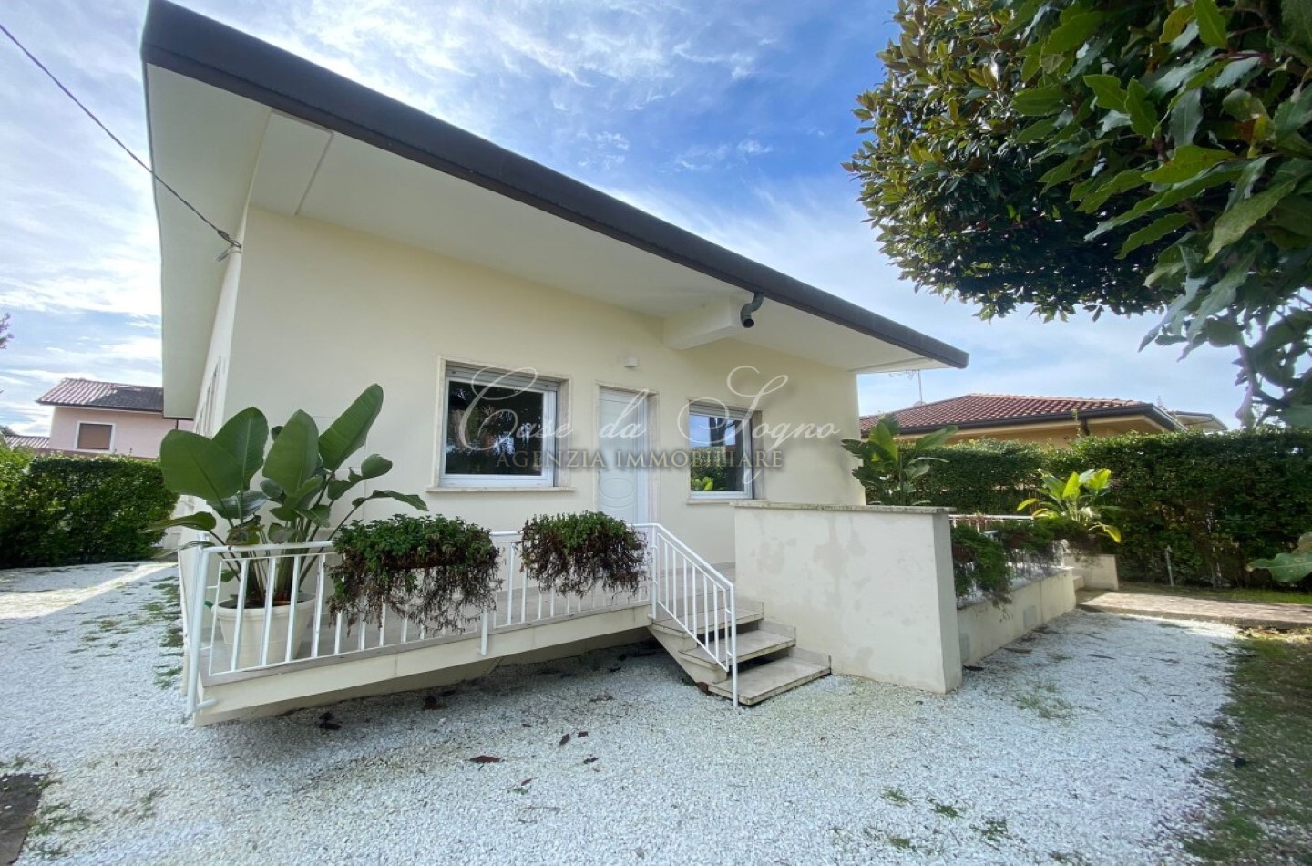 626 - cover Villa sofia