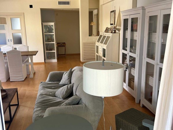 Appartamento in affitto, Forte dei Marmi, Vittoria Apuana 