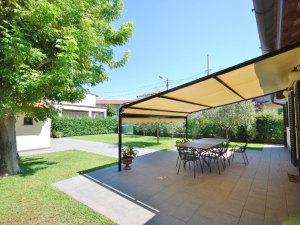 >Foto Anteprima LT 469 Piccadilly - Villa Singola in Affitto a Marina Di Pietrasanta