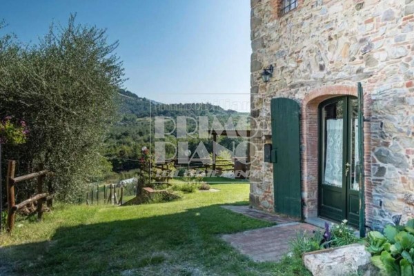 Rustic House For Sale In Lucca
