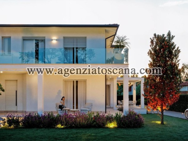 Villa Bifamiliare in vendita, Forte Dei Marmi - Centrale -  3