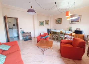 Appartamento con ampia terrazz