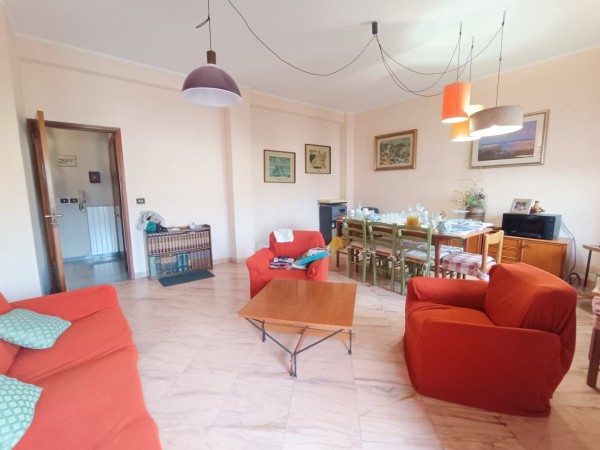 Appartamento con ampia terrazz