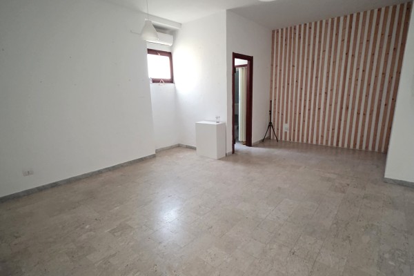 Locale commerciale piano terra
