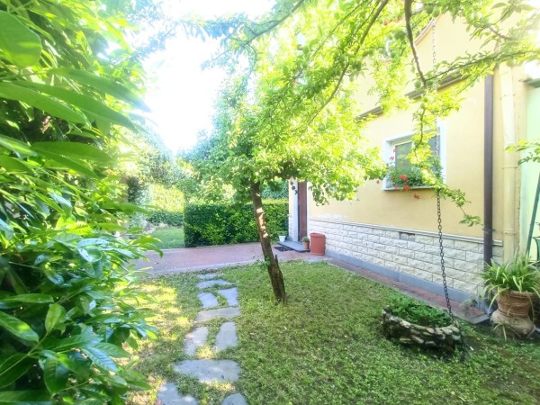 Appartamento con giardino escl