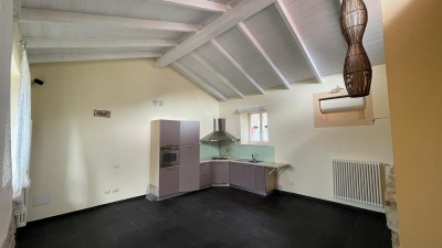 Casa Indipendentein Affitto, Ventimiglia - Latte - Riferimento: a352