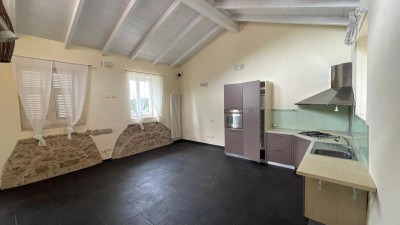 Casa Indipendentein Affitto, Ventimiglia - Latte - Riferimento: a352