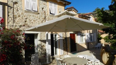 Casa Indipendentein Affitto, Ventimiglia - Latte - Riferimento: a352