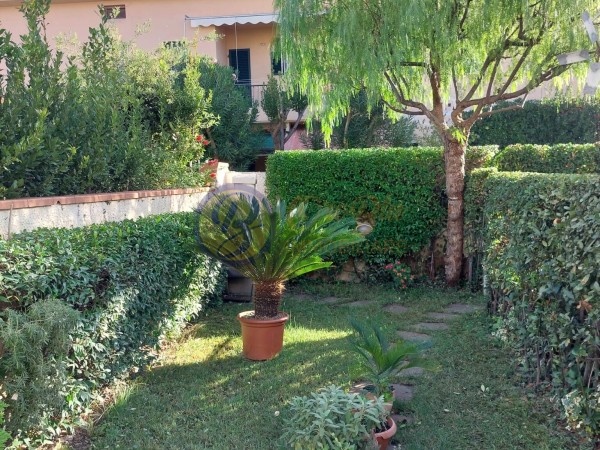 Riferimento LDCVIL204 - Villetta A Schiera in Vendita a Lido Di Camaiore
