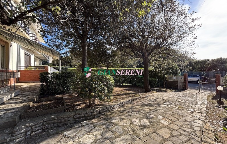 Agenzia Giansereni - 
