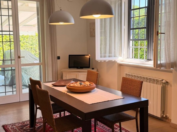 Riferimento SA013 - villa in Rental in Pietrasanta - Marina Di Pietrasanta