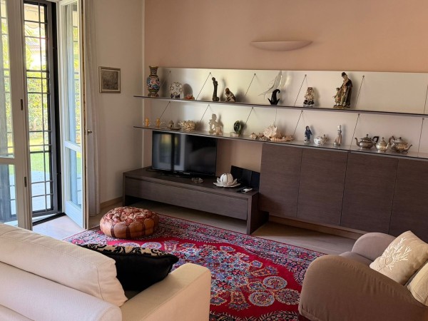 Riferimento SA013 - villa in Rental in Pietrasanta - Marina Di Pietrasanta