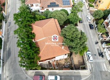 Villa da ristrutturare in zona
