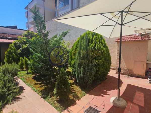Riferimento VIAVI302 - Viareggina in Vendita a Viareggio