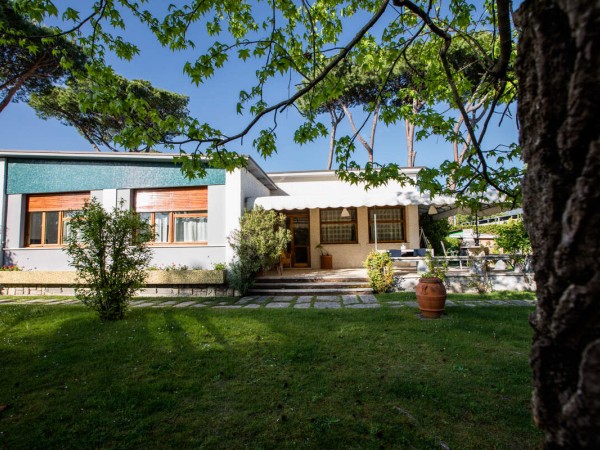 Villa Singola in affitto, Forte dei Marmi, vicinanze centro 
