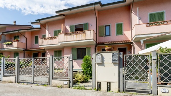 Villetta a Schiera