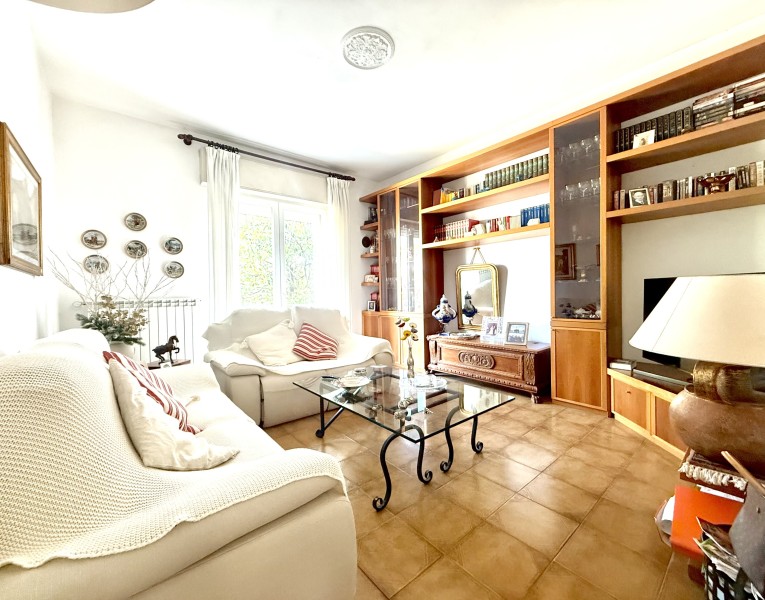Villetta bifamiliare 300 mt. D