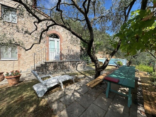 Casa Colonica in vendita, Camaiore 