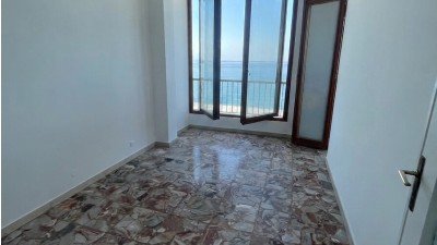 Appartamentoin Affitto, Ventimiglia - Centrale - Riferimento: a355